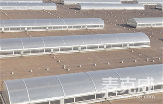 麥克威 側(cè)開式圓拱型電動(dòng)采光排煙天窗 麥克威 側(cè)開式圓拱型電動(dòng)采光排煙天窗