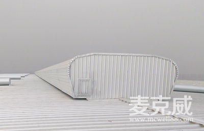 MCW5型流線型通風(fēng)天窗(暗扣式) MCW5型流線型通風(fēng)天窗(暗扣式)